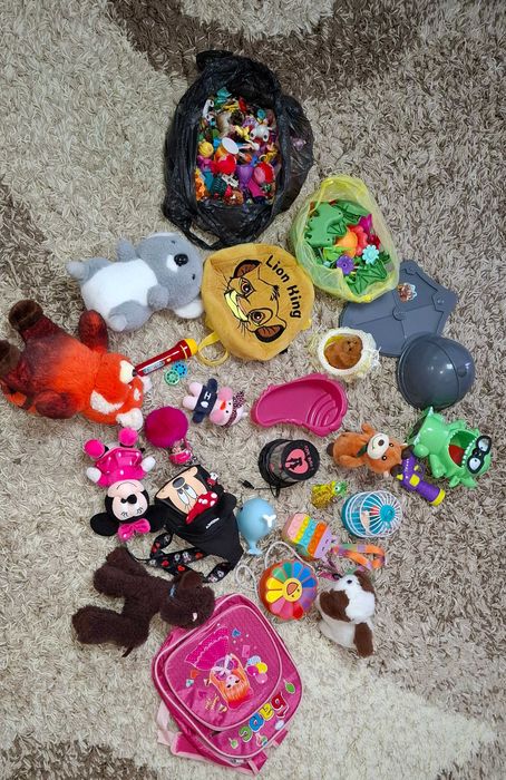 Продам игрушки пакетами