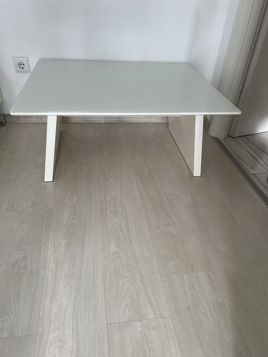 Mobila living in stare foarte buna