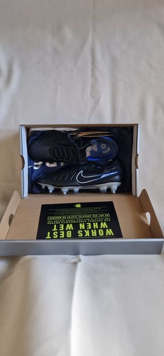 Ghete fotbal Nike Tiempo Elite