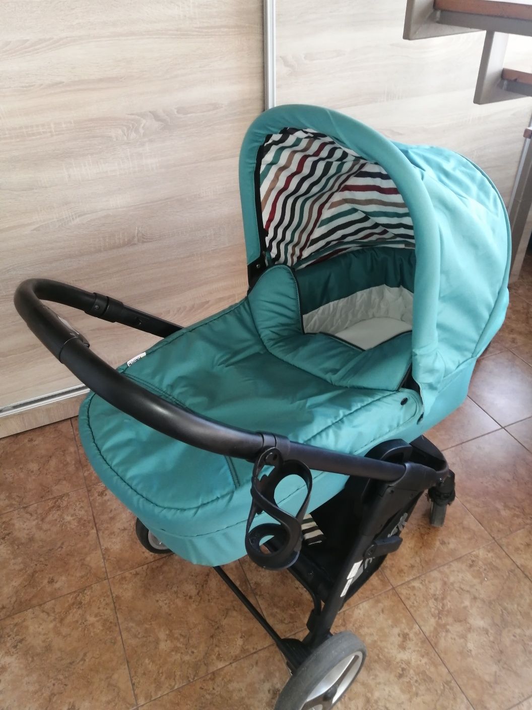 Căruț copil 3in1 Hauk+landou+ scaun auto(scoică). Scaun auto Bertoni.