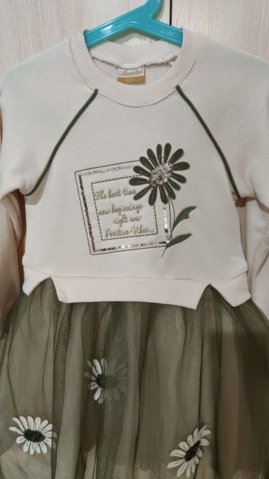 Продам детские платья