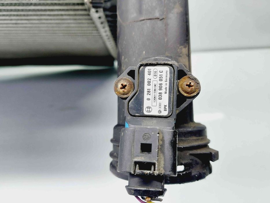 Radiator intercooler Volkswagen Golf 5 (1K1) [Fabr 2004-2008] 3C014580