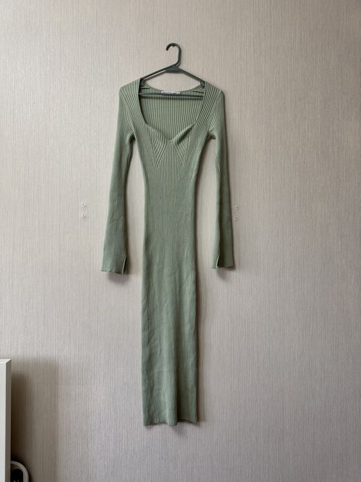 вязаное платье bershka