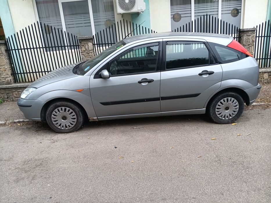 Ford Focus 1.6 benzină