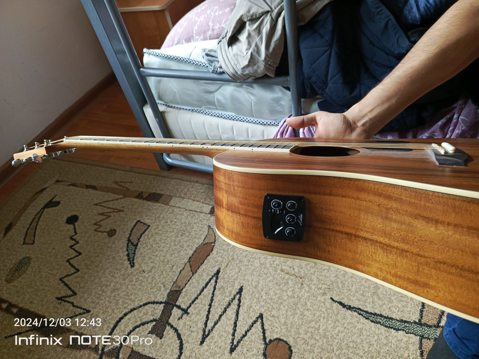 Gitara ashton D26EQ ACA