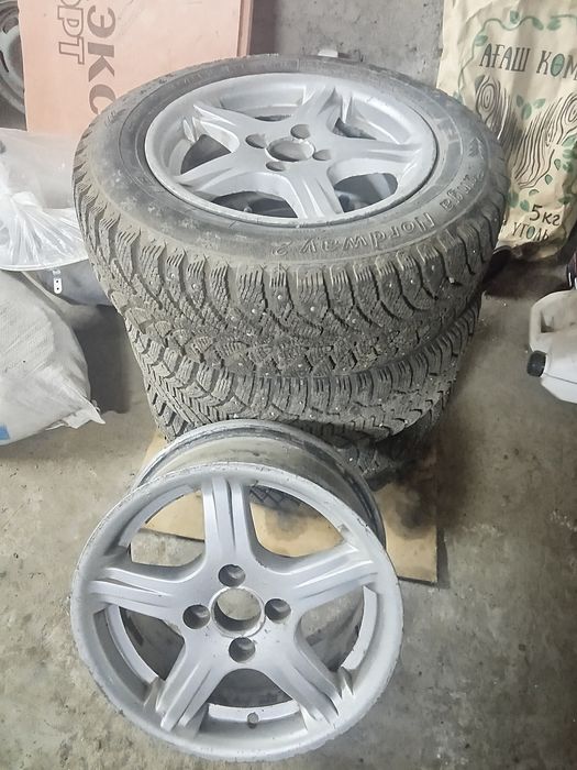 Продам шины с дисками