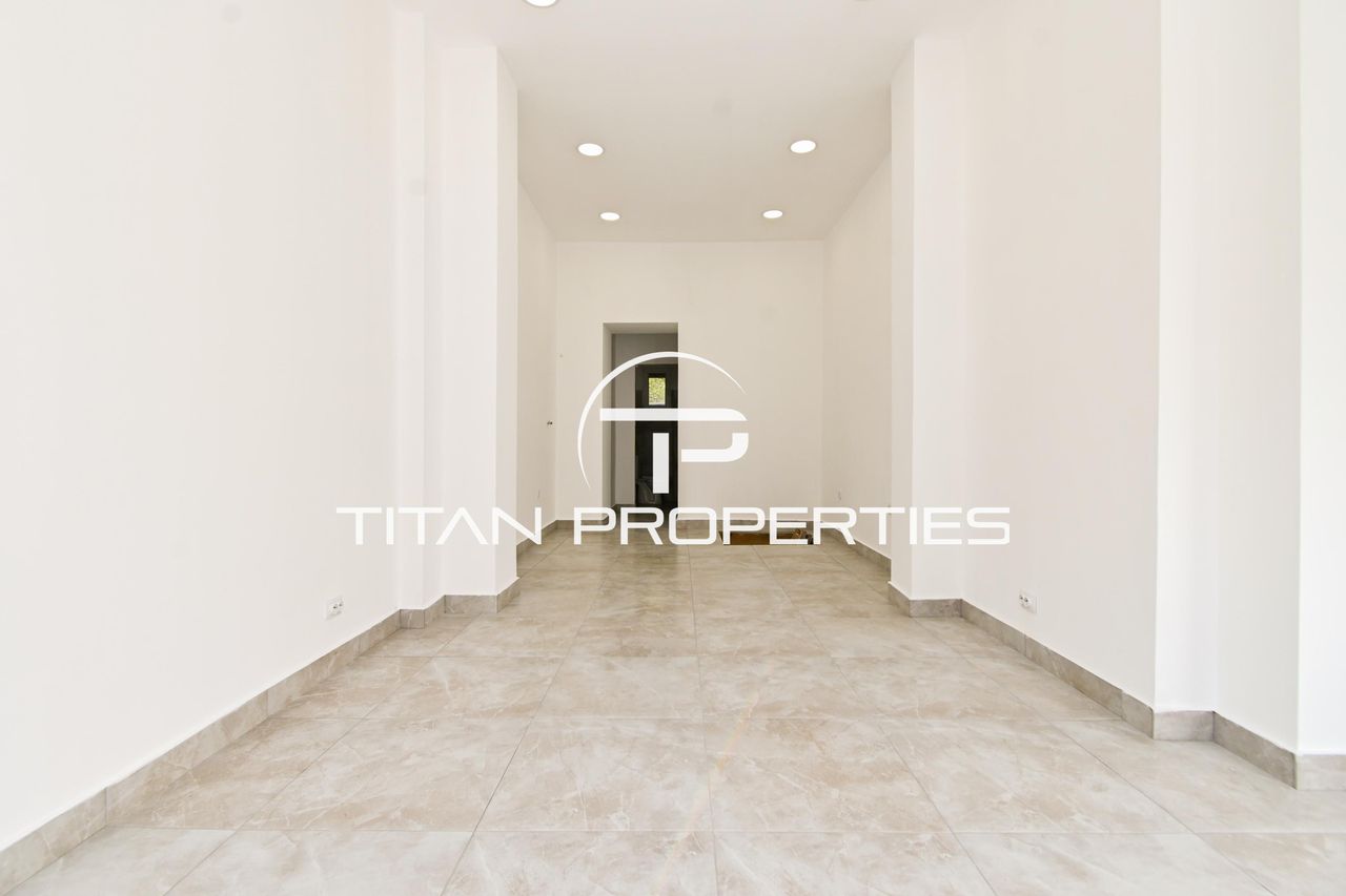 Продава се Заведение в София, Център - 70 кв.м за 1886 €/кв.м - Снимка #2
