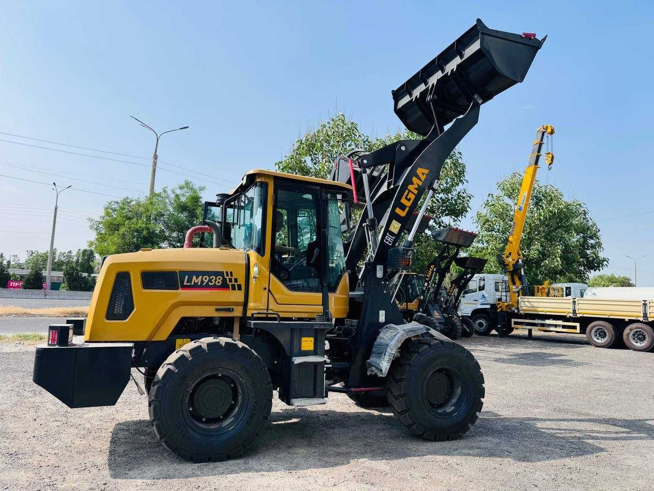 Фронтальный погрузчик Lugong LM938 1.2 куб