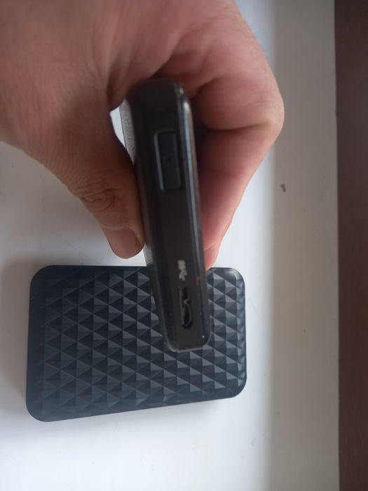 Внешний жёсткий диск на 1тб с кабелем micro B! Hard 1000gb!