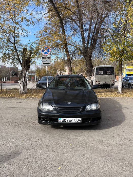 Продам Тойота Авенсис