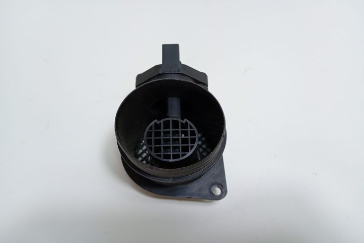 Debitmetru aer 038906461B Volkswagen VW Jetta a 5-a generatie seria