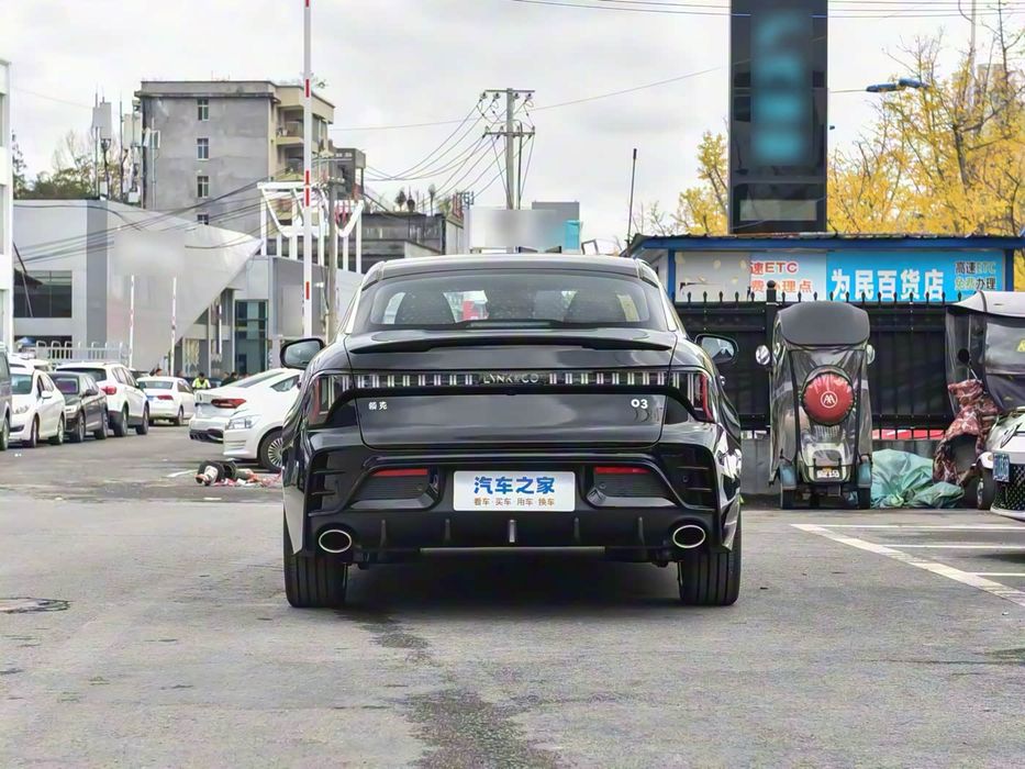 Lynk & Co 03 1.5TD DCT предзаказ по низким ценам