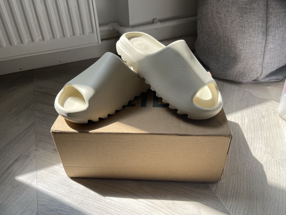 Yeezy Slides Adidas bone(2022)