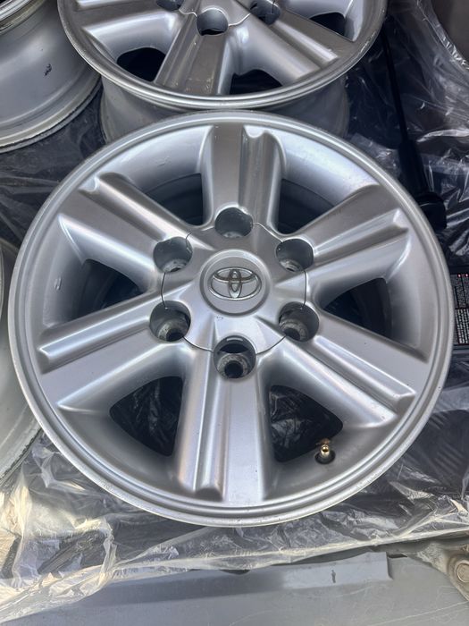 Джанти Toyota 6x139.7 R15