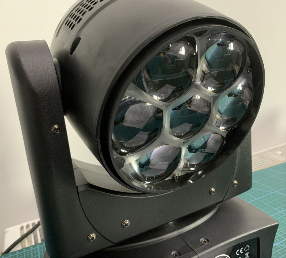 Moving Head Bee Eye LED 7x40W  RGBW  Beam + Wash Zoom