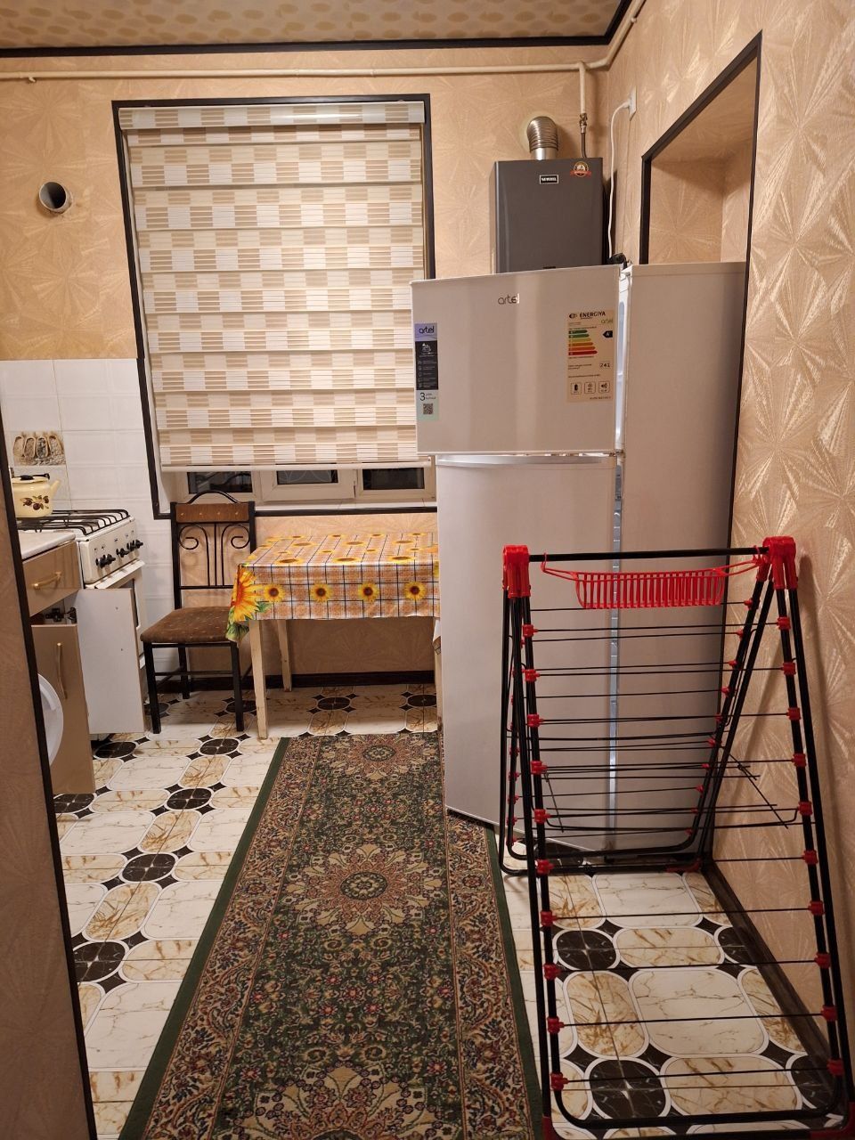 Продаю  1 комнатную квартиру в центре Чирчика