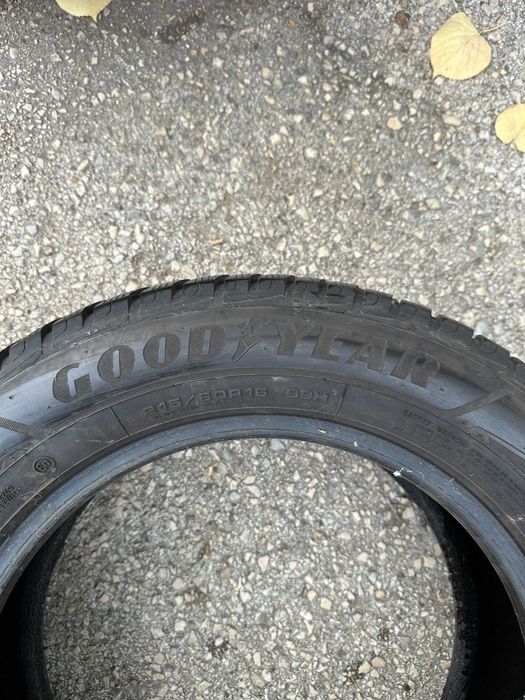 2бр. зимни гуми 215/60/16 Goodyear