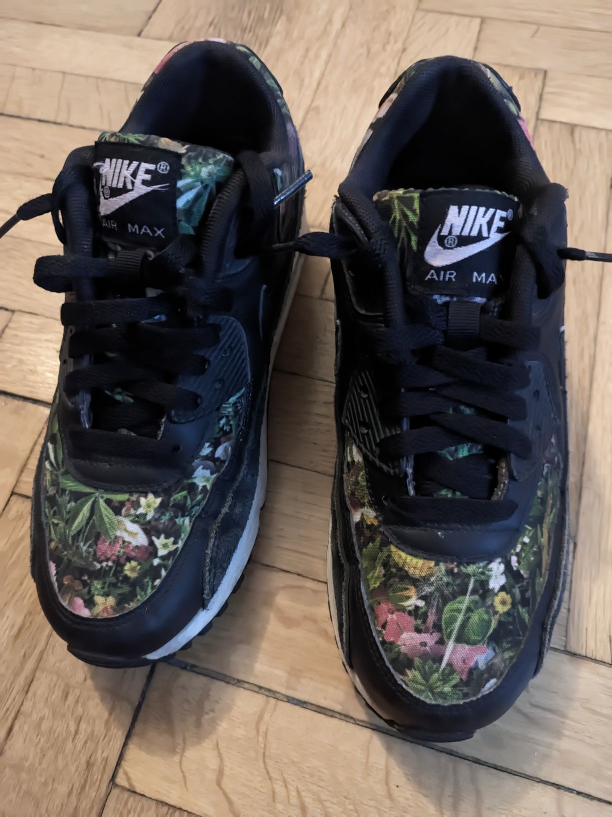 Nike Air Max dama ( model floral)