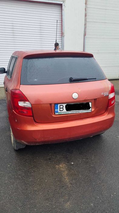 Skoda Fabia 2 usor avariata
