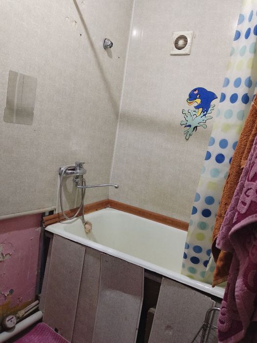 Uy sotiladi 1 xonalik