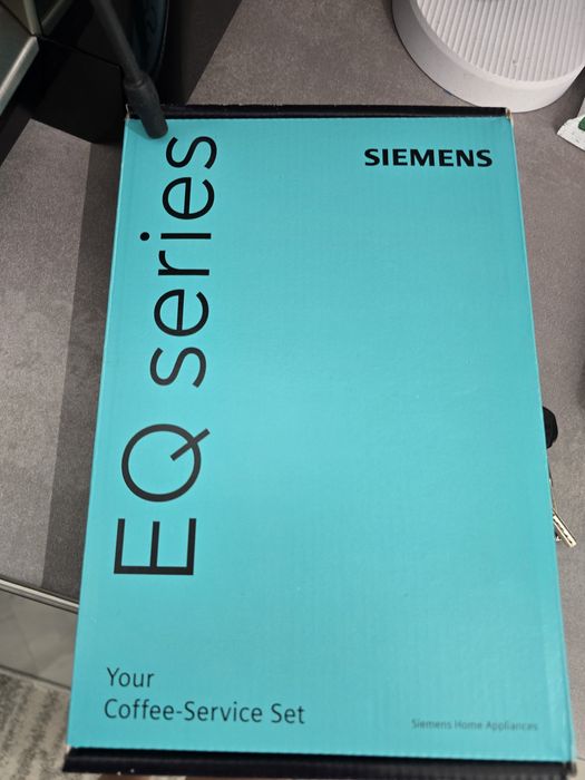 Expresor Siemens EQ 700 CLASIC