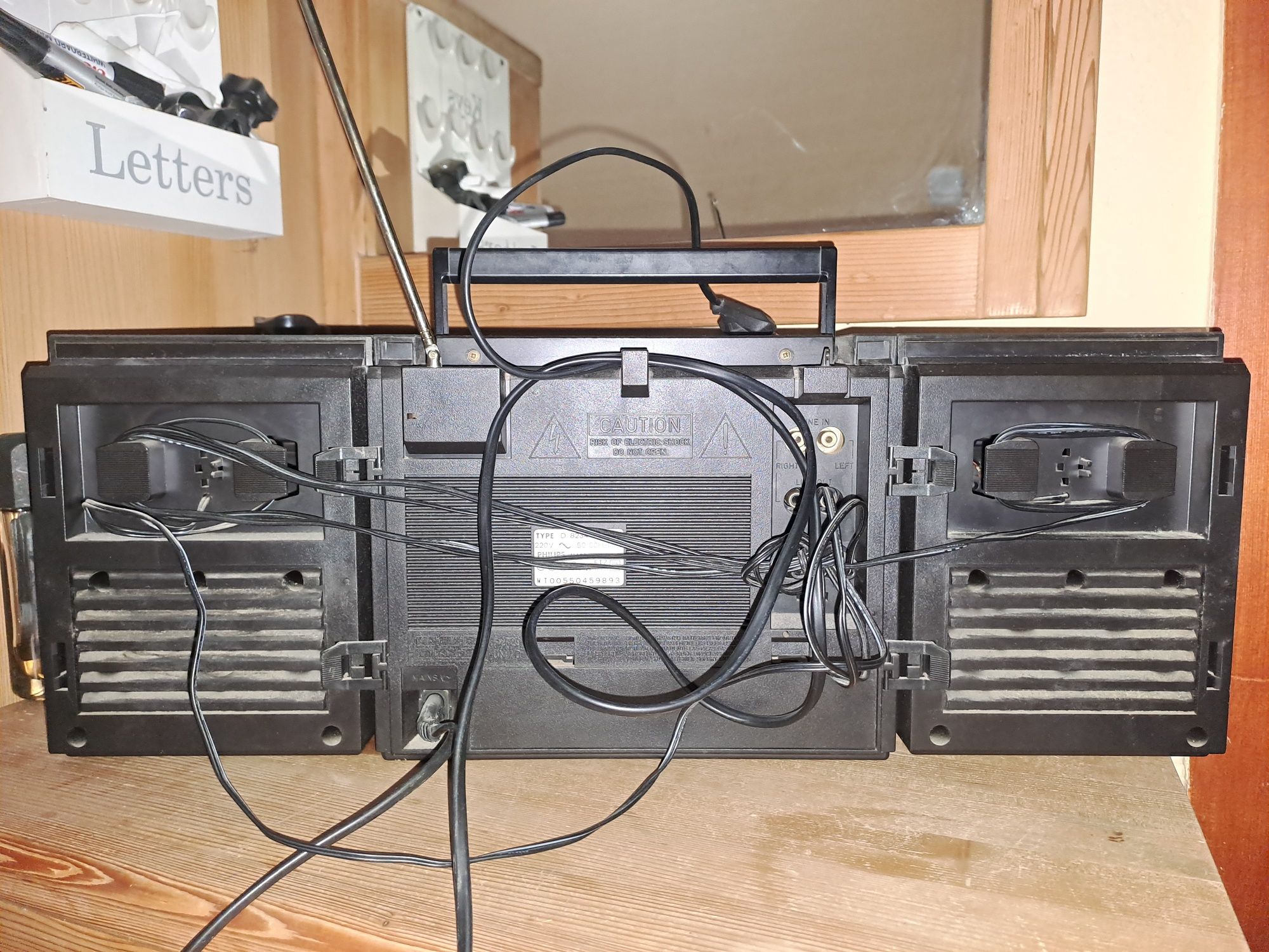 Vând radio casetofon Philips Compact Stereo