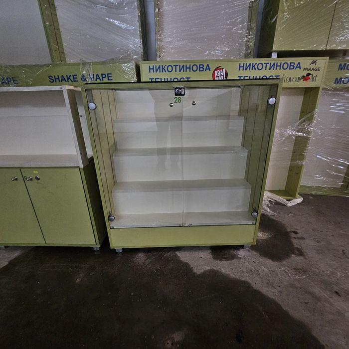 Стъклени витрини с LED осветление!