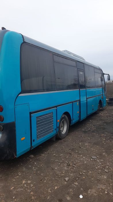 Autobuz IRISBUS 42 de locuri