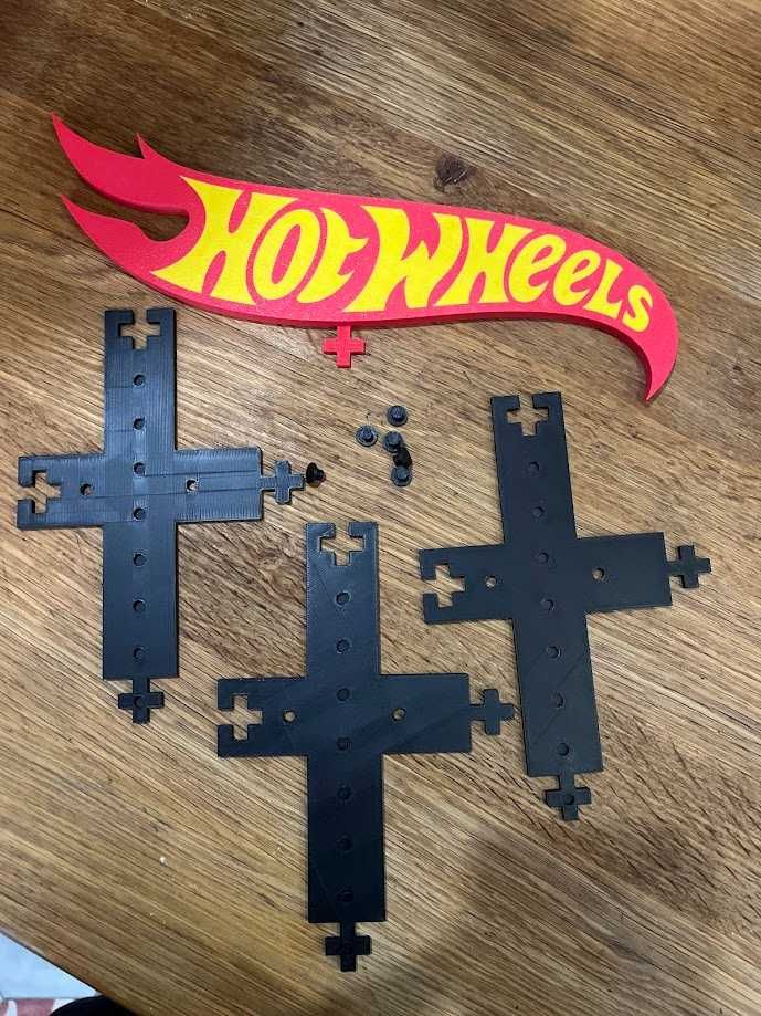 Hot wheels стойка за стена
