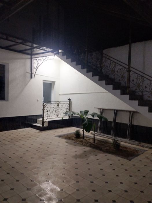 Продается дом в алмазарском районе двух етажного дома новый дом