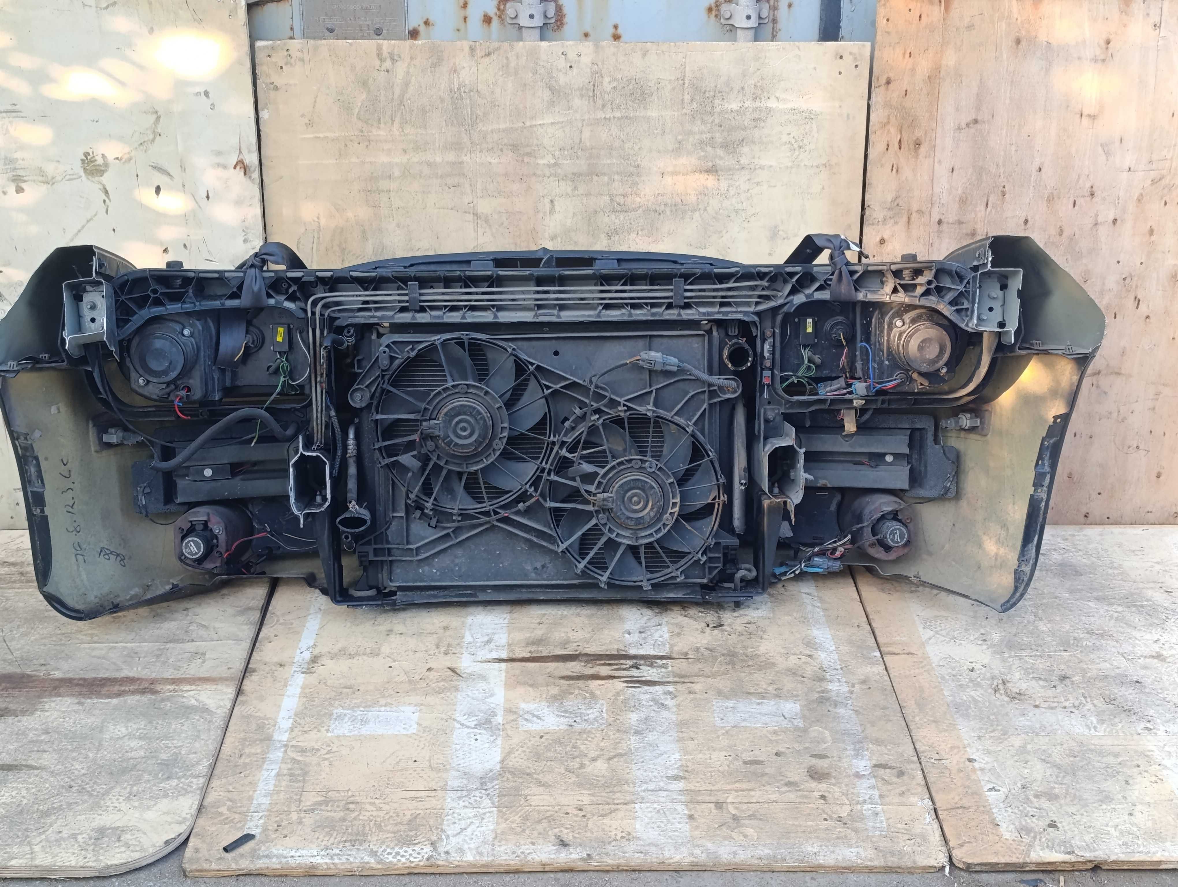 Ноускат Chrysler 300C 04-11г Крайслер 300С морда передняя часть кузова