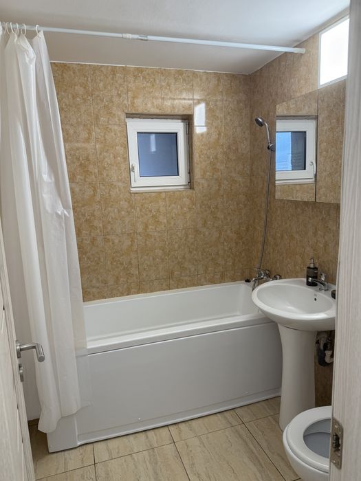 Vând apartament 2 camere Hipodrom