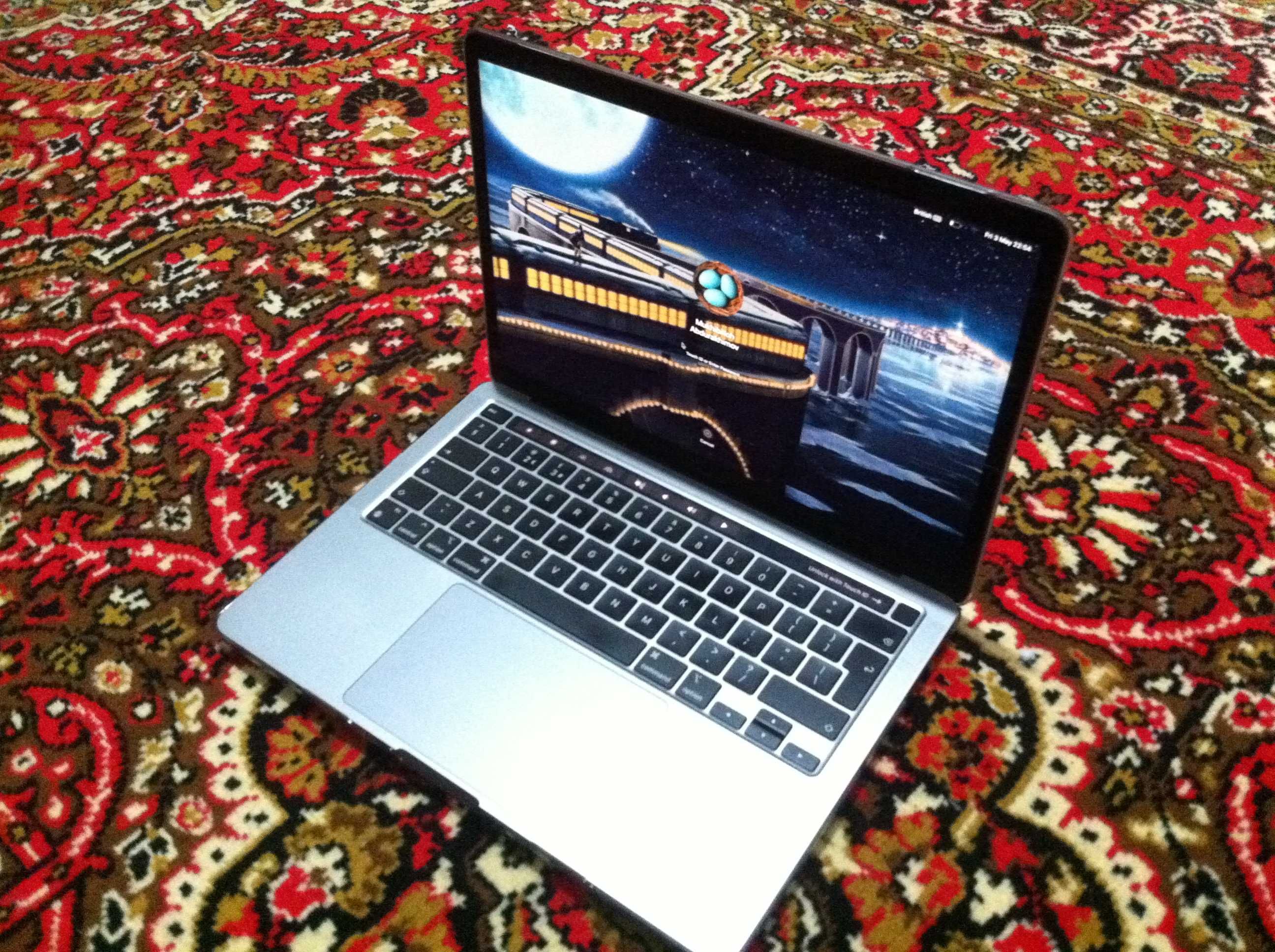 MacBook Pro M2 British version