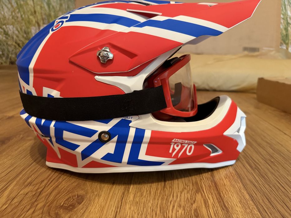 Каска oneal размер S