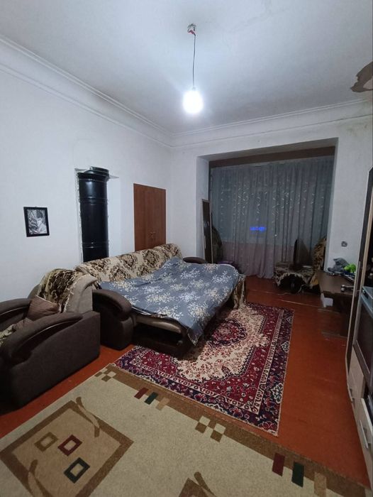 Продается 2-х комнатная Квартира на 3 ем этаже 3 х этажного дома