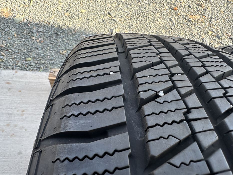 4бр. Отлични Зимни Гуми 195/60R/16C -BEST DRIVE- DOT:0822- 8,3мм+6,6мм