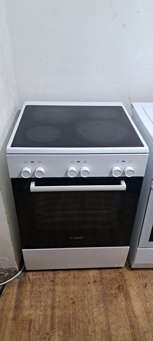 Плита электрическая стекло керамика Bosch