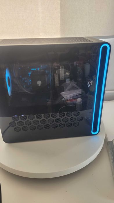 Calculator Dell Alienware Aurora Intel Core Ultra 9 285K RTX 5080 16GB