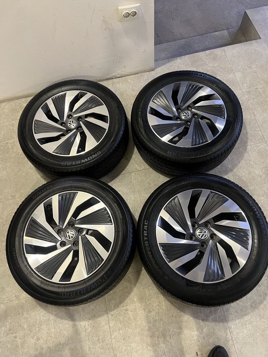 R 17 diska sotiladi