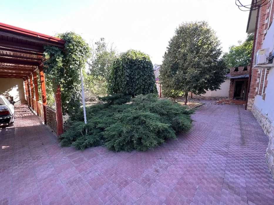 В Центре продается дом Дархан  Соток 10 Фасад 8м ор Парк Тельмана