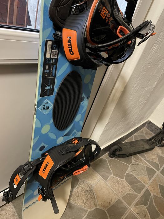 Set snowboard complet Salomon + Nitro + boots 25.5 (GATA DE PÂRTIE)