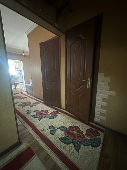 4 xonali kvartira sotiladi