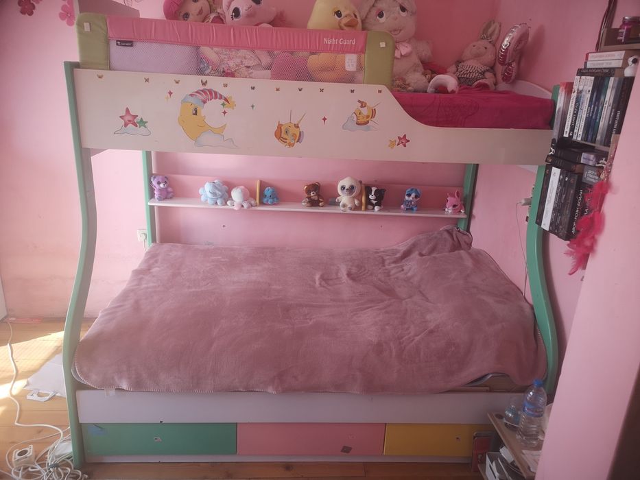 Двуетажно детско легло