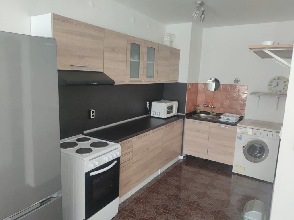 Дава се под наем Двустаен апартамент в София, Център - 78 кв.м за 550 € - Снимка #3