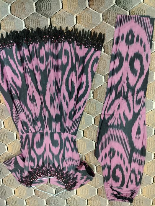 Adras ko'ynak pachti yangi