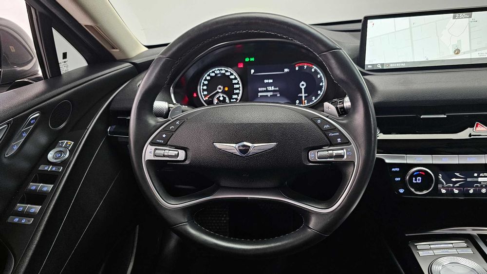 KOREYADAN POD ZAKAZ Genesis G80 Gasoline 2.5 Turbo 2WD