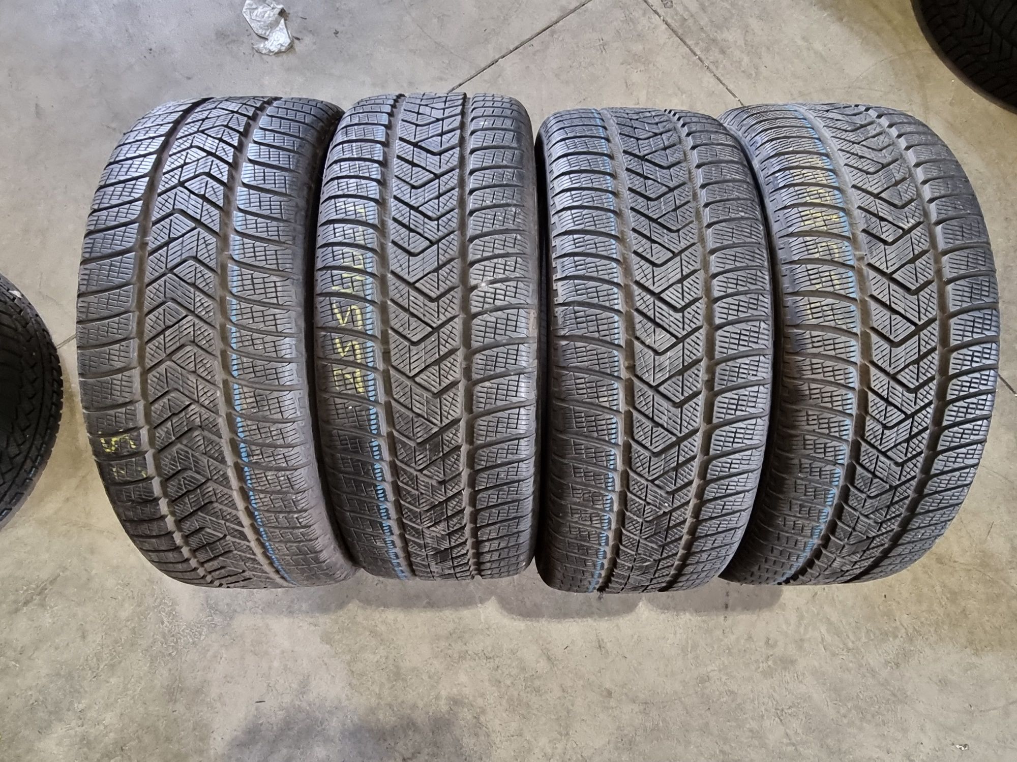 255/40/21 PIRELLI 4бр