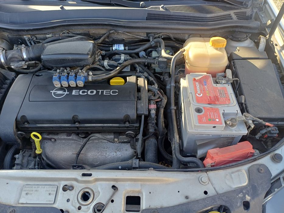 Vând  Opel  astra H 1.6 twinport benzina  si gpl