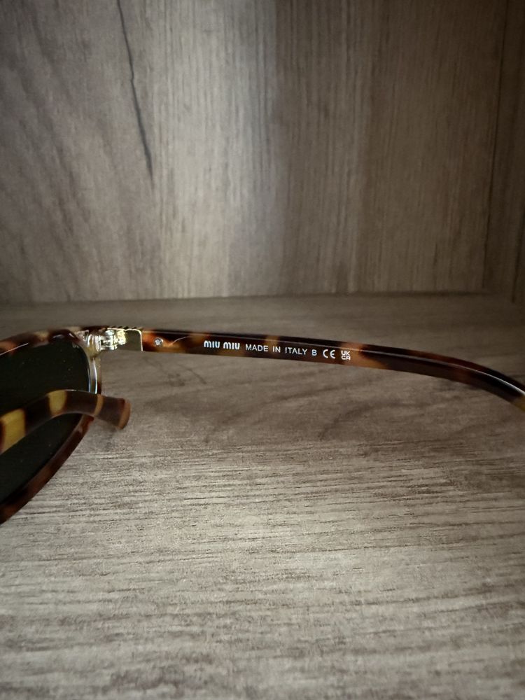 Miu miu дамски слънчеви очила