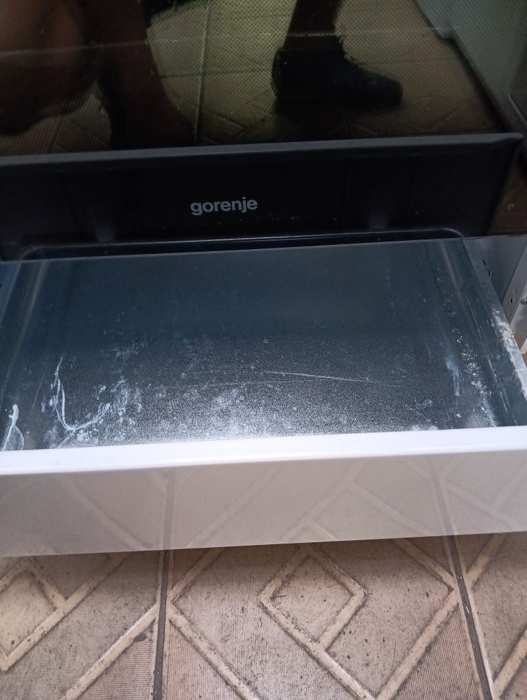 Свободно стояща печка с керамичен плот Gorenje 2 години гаранция!
